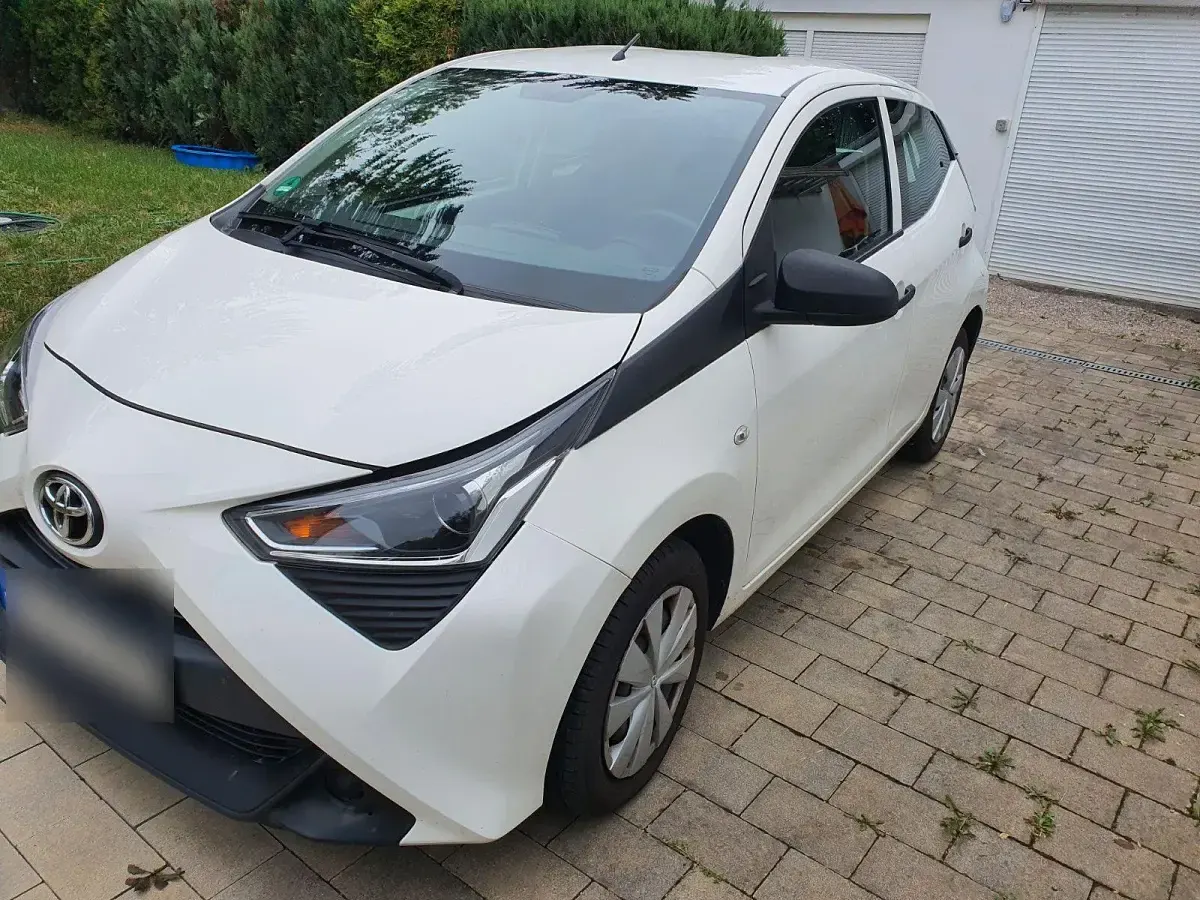 Gebraucht Toyota Aygo X-clusiv 72 PS (52 kW) 2021 Weiß Kleinwagen