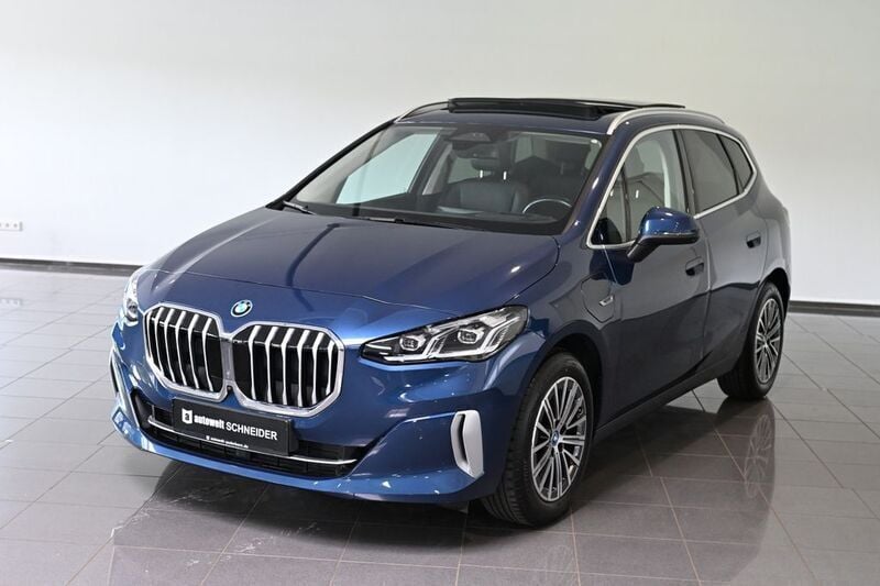 Blau Gebraucht 2023 BMW 225 Active Tourer Luxury Line Van / Kleinbus | 34.750 € (Fairer Preis) - Bild 1/4