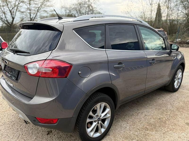 Gebraucht Ford Kuga Titanium 140 PS (102 kW) 2012 Brisbane braun (met.) SUV