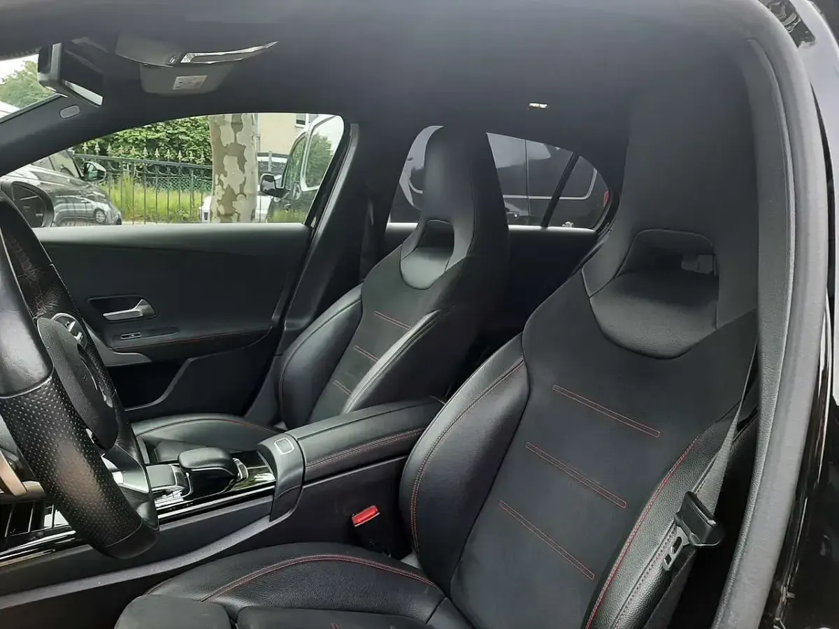Gebraucht Mercedes A180 AMG 136 PS (100 kW) 2019 Nachtschwarz Kleinwagen
