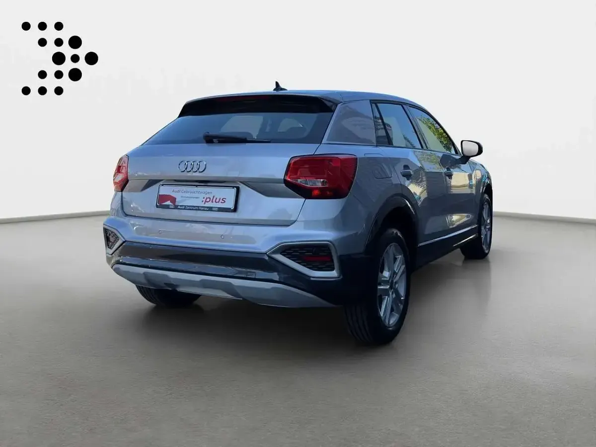 Gebraucht Audi Q2 Advanced Plus 116 PS (85 kW) 2025 Florettsilber metallic SUV