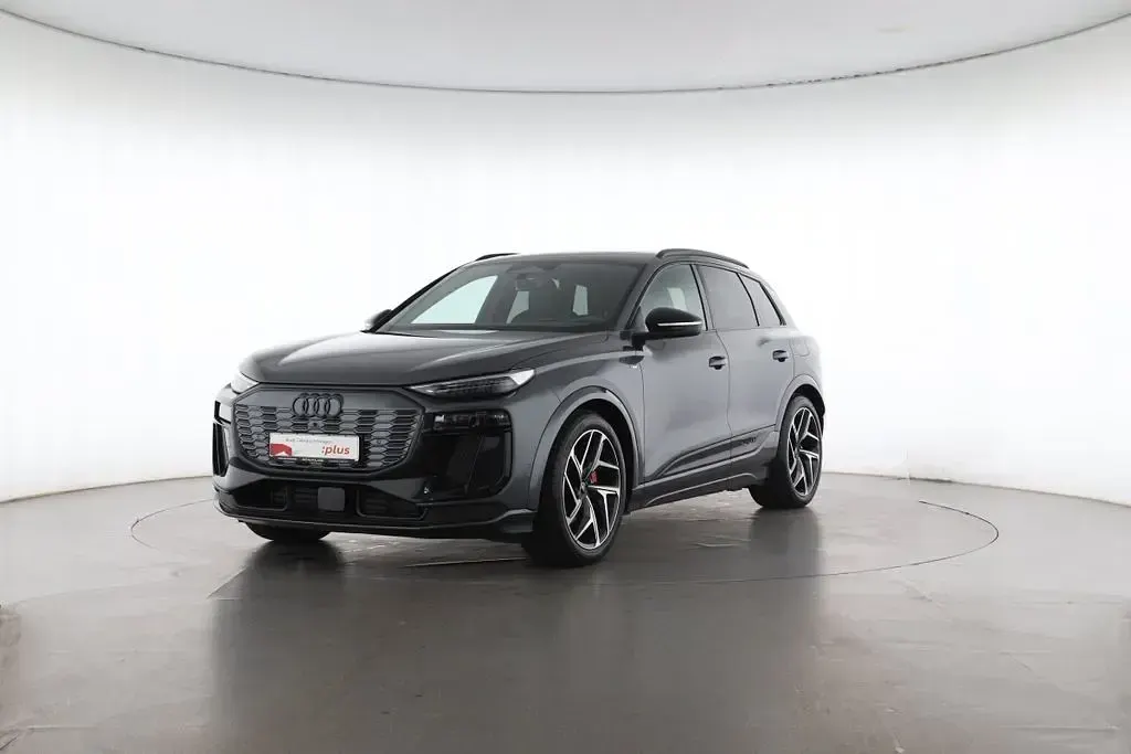 Gebraucht Audi Q6 e-tron S-Line 185 kW (252 PS) 2025 Daytonagrau perleffekt SUV