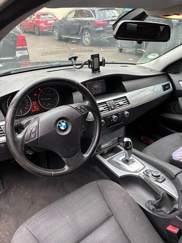 Gebraucht BMW 520 177 PS (130 kW) 2009 Kombi