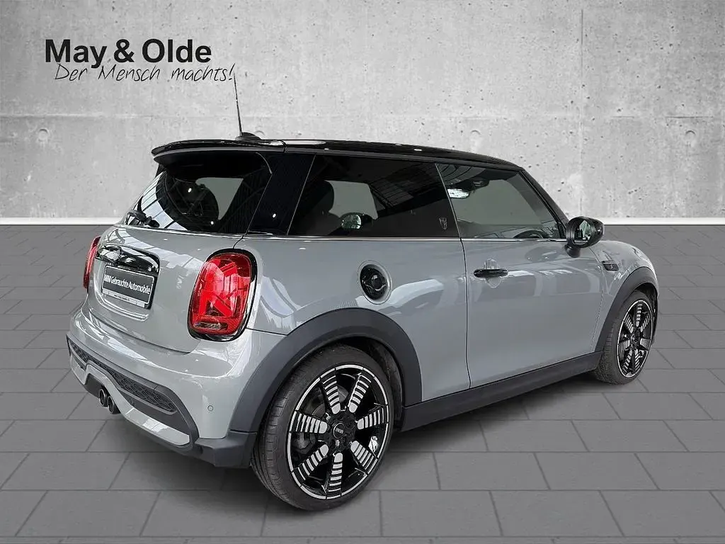 Używany Mini Cooper S 178 KM (130 kW) 2022 Szary Hatchback