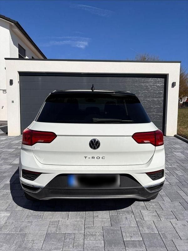 Gebraucht VW T-Roc Active 110 PS (80 kW) 2021 Weiß SUV