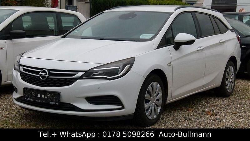 Weiß Gebraucht 2016 Opel Astra Kombi | 4.800 € (Fairer Preis) - Bild 1/4