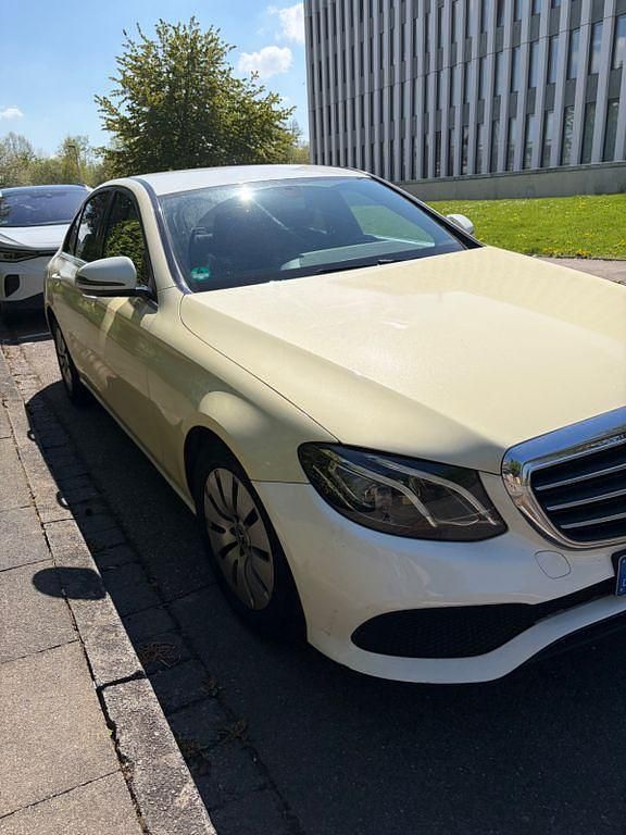 Second-hand Mercedes E200 160 CP (117 kW) 2020 Alb Berlinǎ