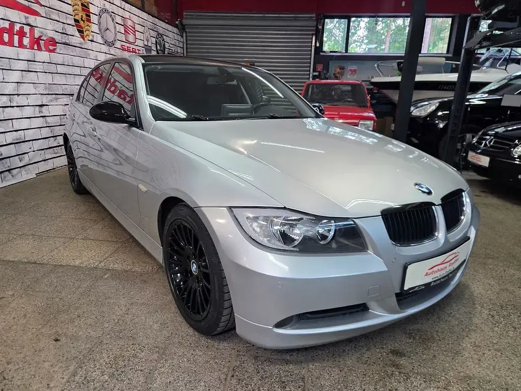 Gebraucht BMW 320 Performance 150 PS (110 kW) 2005 Titansilber (metallic) Limousine