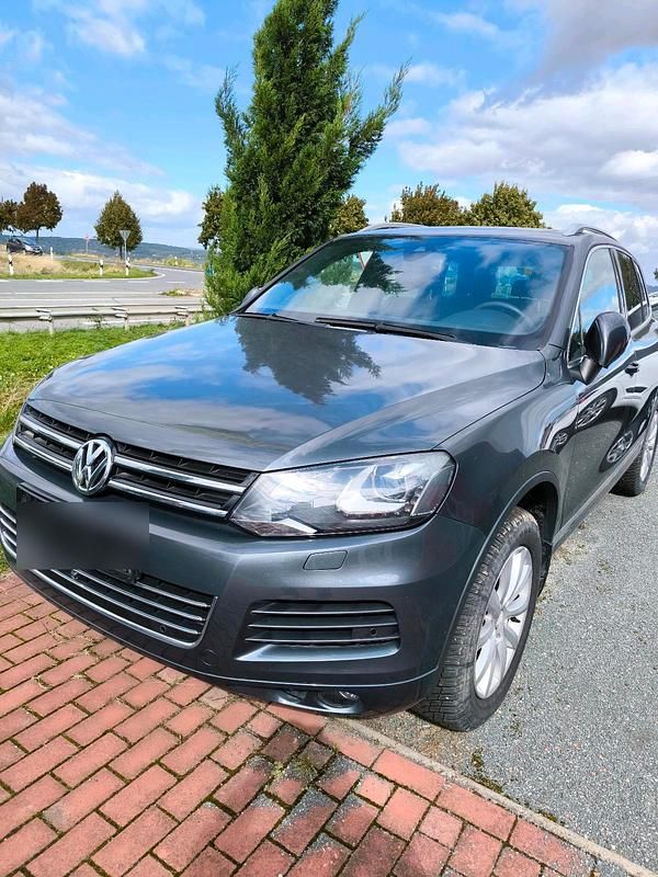 Grau Gebraucht 2010 VW Touareg SUV | 10.000 € (Fairer Preis) - Bild 1/4