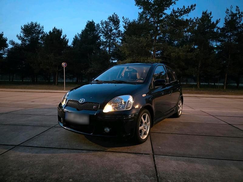 Gebraucht Toyota Yaris 105 PS (77 kW) 2005 Schwarz Kleinwagen