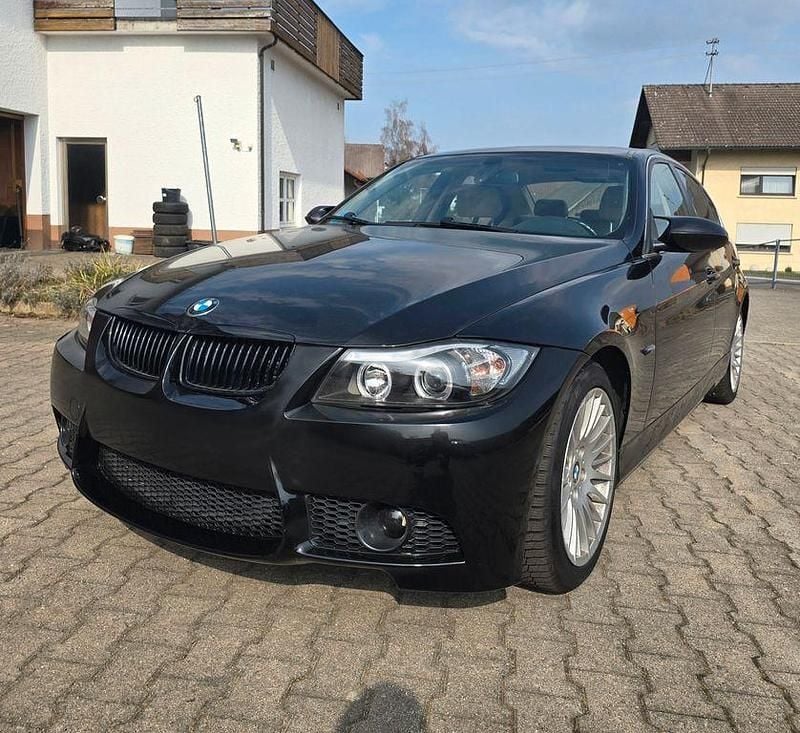 Gebraucht BMW 325 218 PS (160 kW) 2007 Limousine