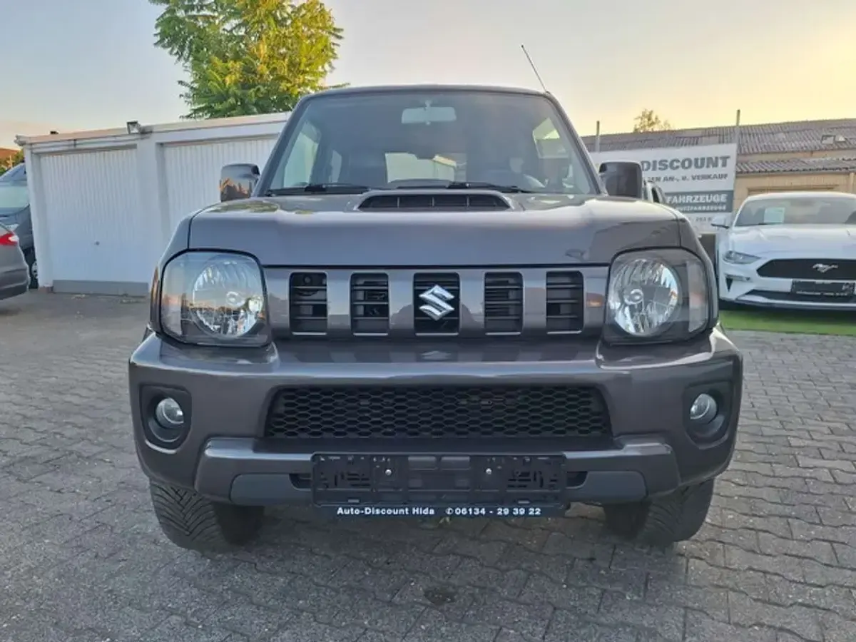 Gebraucht Suzuki Jimny Style 84 PS (61 kW) 2017 Anthrazit (metallic) SUV