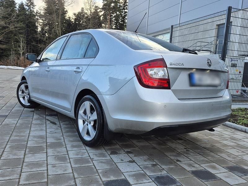 Gebraucht Skoda Rapid Clever 95 PS (69 kW) 2019 Silber Kleinwagen