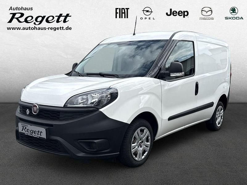 Weiss Gebraucht 2020 Fiat Doblò Easy Van / Kleinbus | 10.990 € (Fairer Preis) - Bild 1/4