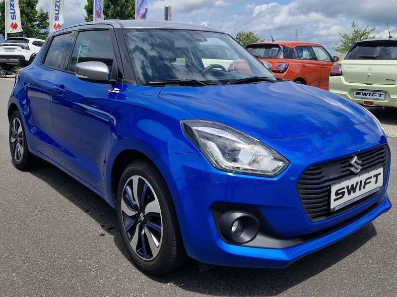 Speedy blue/premium silver Gebraucht 2017 Suzuki Swift Comfort+ Limousine | 11.850 € (Fairer Preis) - Bild 1/4