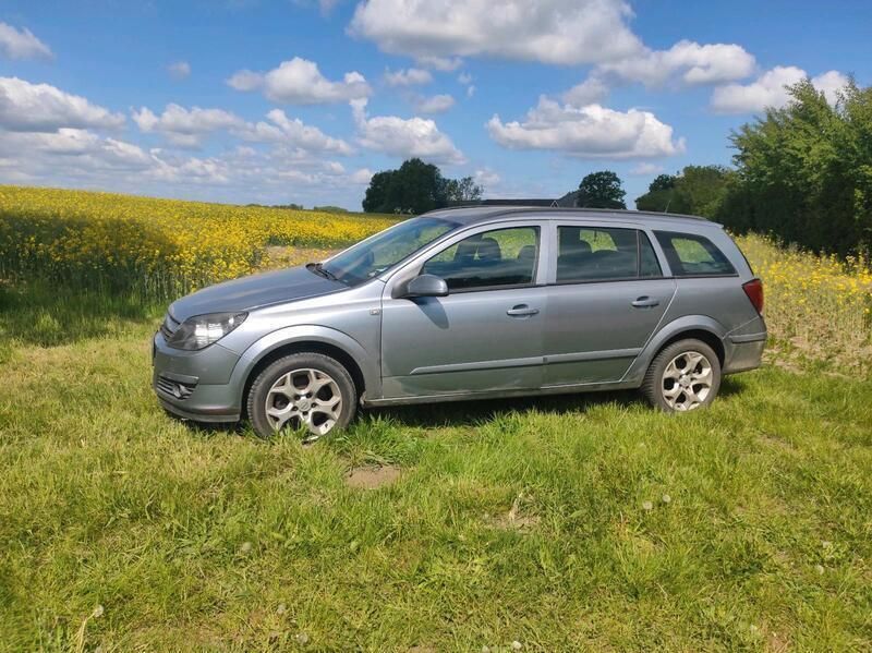 Silber Gebraucht 2006 Opel Astra Kombi | 1.350 € (Fairer Preis) - Bild 1/4