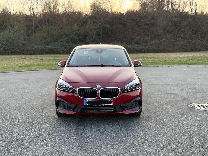 Gebraucht BMW 225 Active Tourer iPerformance 224 PS (164 kW) 2020 Rot Van / Kleinbus
