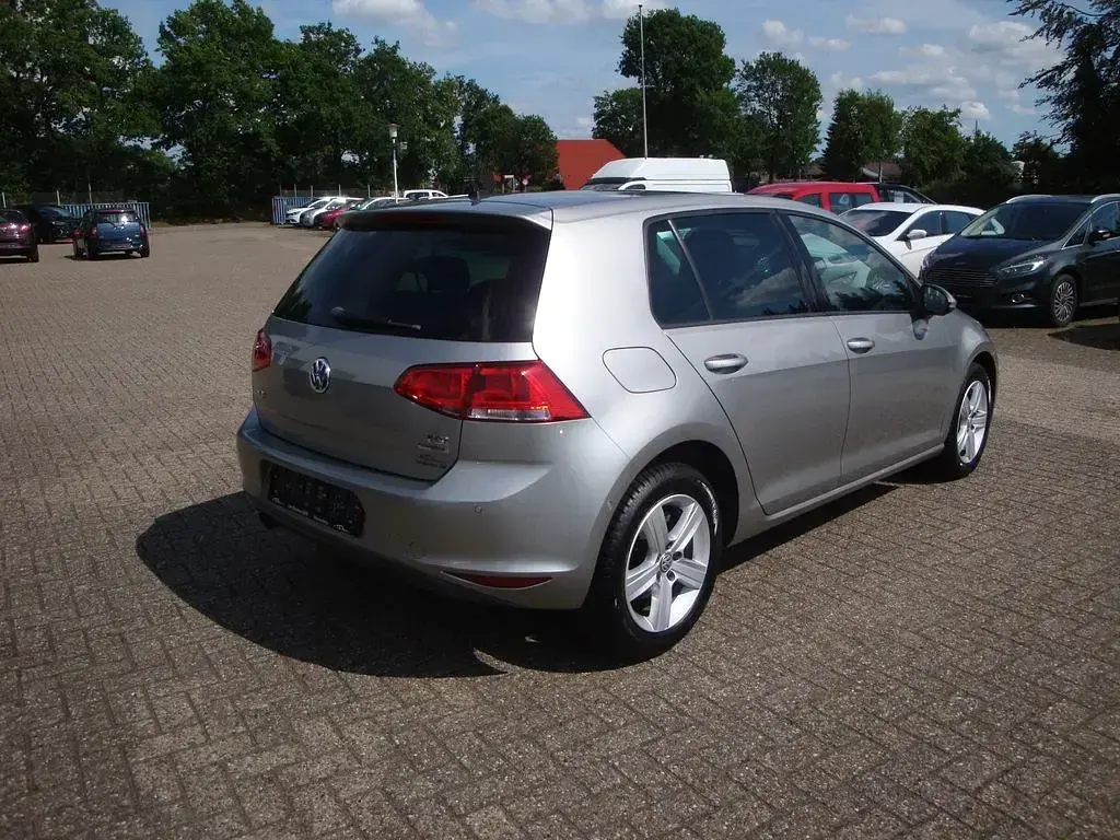 Gebraucht VW Golf VII Comfortline 105 PS (77 kW) 2013 Grau Limousine