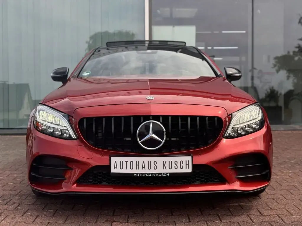 Gebraucht Mercedes C220 AMG 194 PS (142 kW) 2019 Rot Coupé