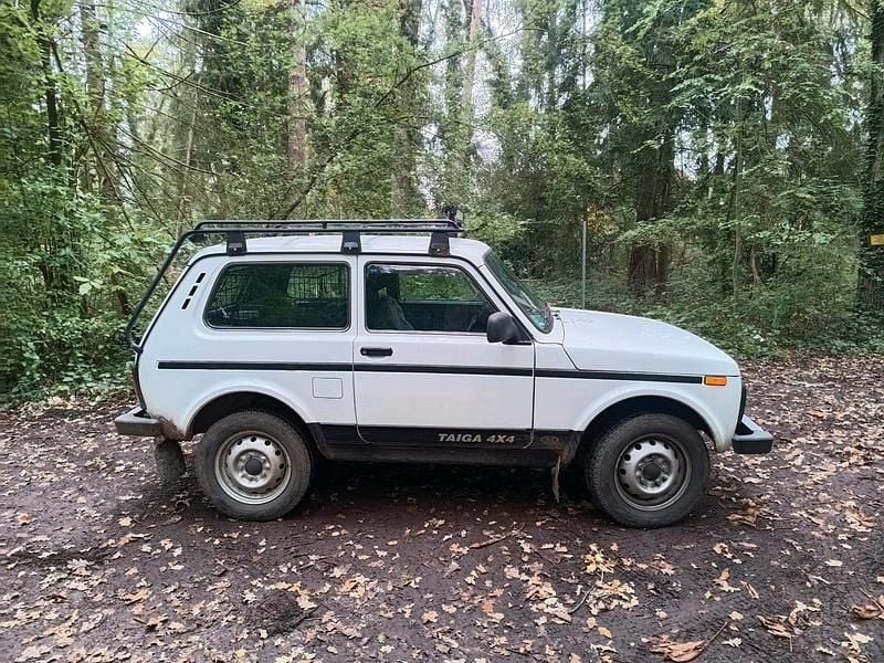Second-hand Lada niva 2020 Alb SUV
