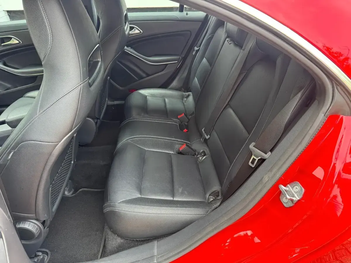 Gebraucht Mercedes CLA220 190 PS (139 kW) 2018 Rot Limousine
