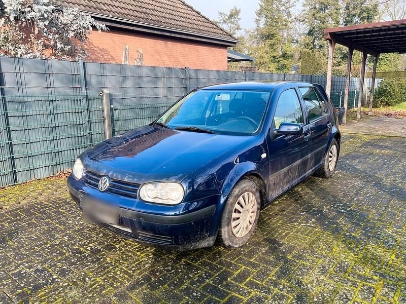 Blau Gebraucht 2002 VW Golf Limousine | 499 € (Superpreis) - Bild 1/4