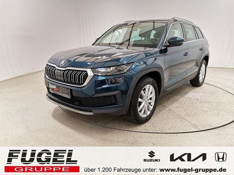 Lavablau metallic Gebraucht 2022 Skoda Kodiaq SUV | 27.899 € (Fairer Preis) - Bild 1/4