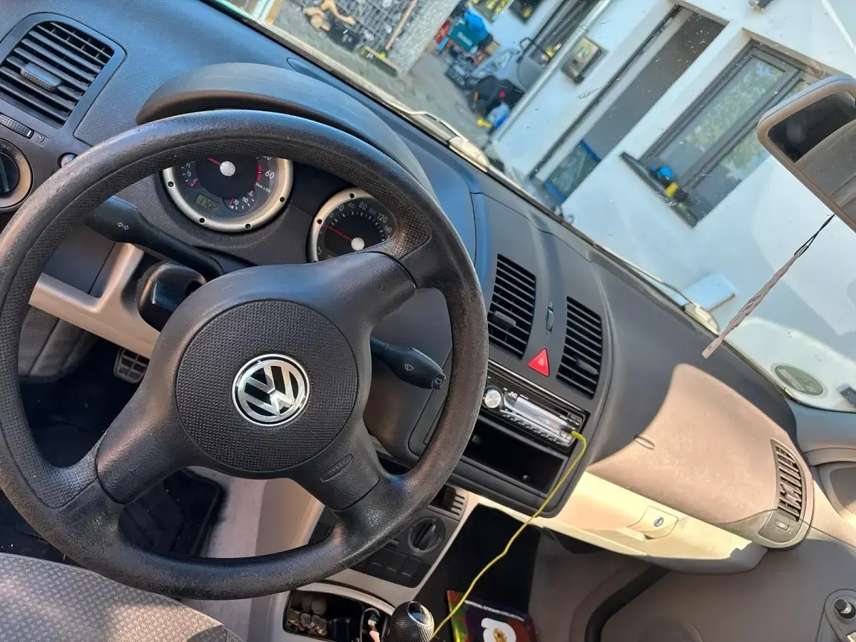 Gebraucht VW Polo Basis 60 PS (44 kW) 2000 Schwarz Kleinwagen