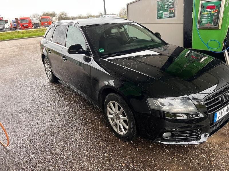 Używany Audi A4 S-Line 160 KM (117 kW) 2008 Czarny Kombi