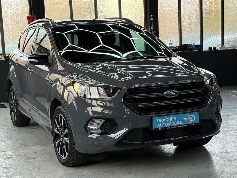 Gebraucht Ford Kuga ST-Line 179 PS (131 kW) 2019 Grau SUV