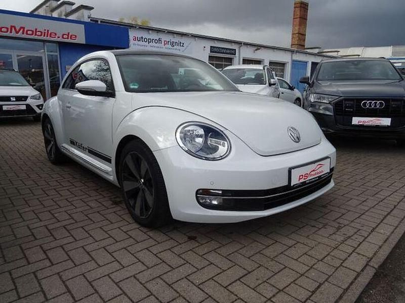 Gebraucht VW Beetle Design 105 PS (77 kW) 2013 Weiß Kleinwagen