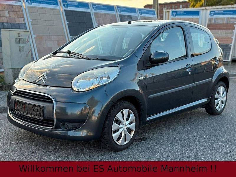 Grau Gebraucht 2010 Citroën C1 Style Kleinwagen | 1.950 € (Guter Preis) - Bild 1/4