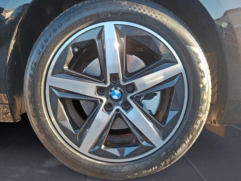 Neu BMW 218 Active Tourer 136 PS (100 kW) 2026 Schwarz Van / Kleinbus