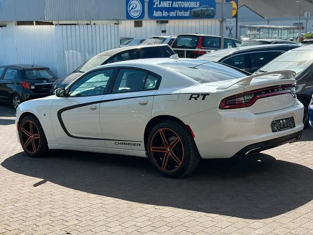 Gebraucht Dodge Charger 375 PS (275 kW) 2015 Weiß Limousine