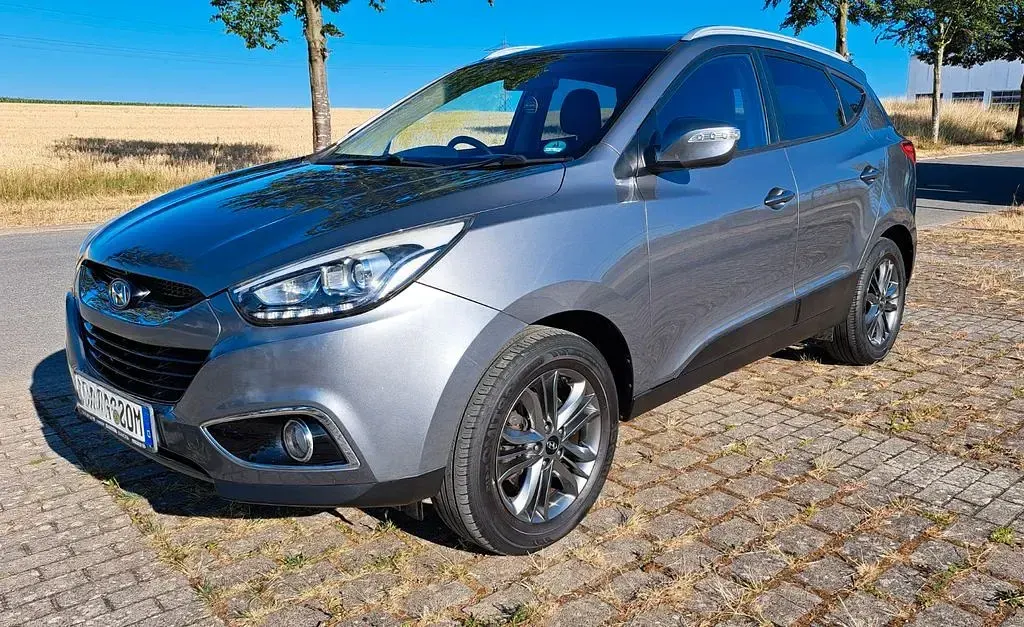 Gebraucht Hyundai ix35 Style 116 PS (85 kW) 2015 Grau SUV