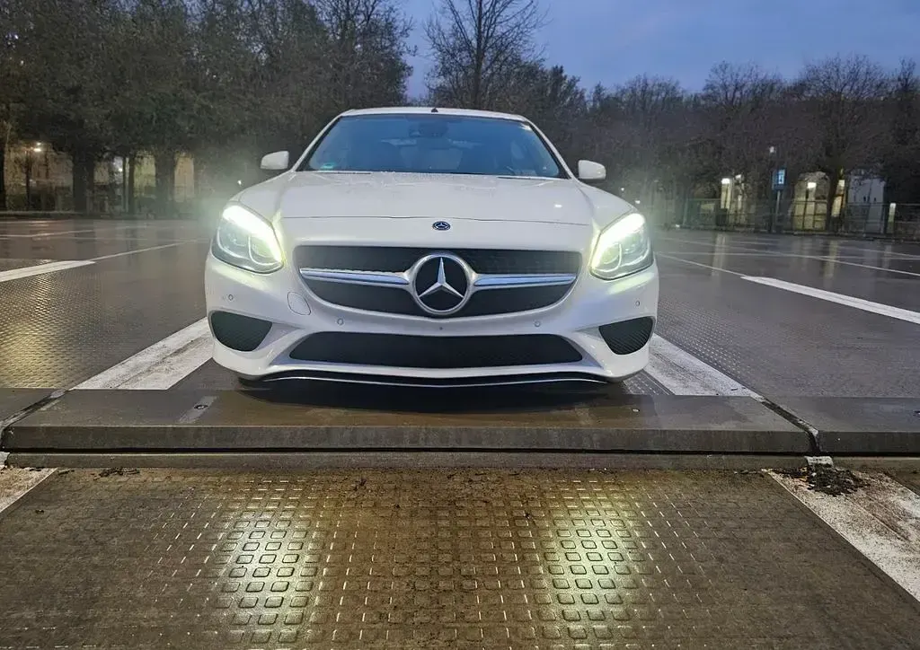 Gebraucht Mercedes SLC180 156 PS (114 kW) 2019 Weiß Cabrio