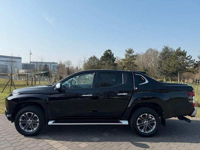 Gebraucht Mitsubishi L200 Plus 150 PS (110 kW) 2022 Schwarz Pickup