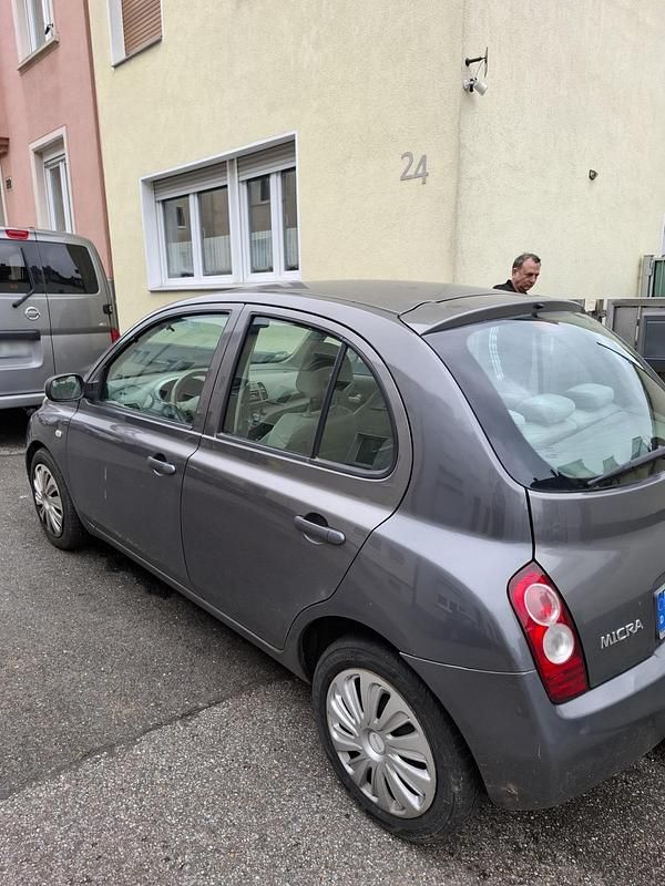 Gebraucht Nissan Micra 80 PS (58 kW) 2003 Silber Kleinwagen