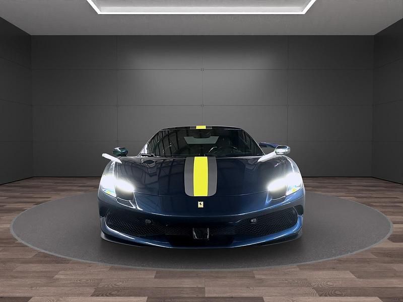 Second-hand Ferrari 296 829 CP (609 kW) 2025 Albastru Coupe