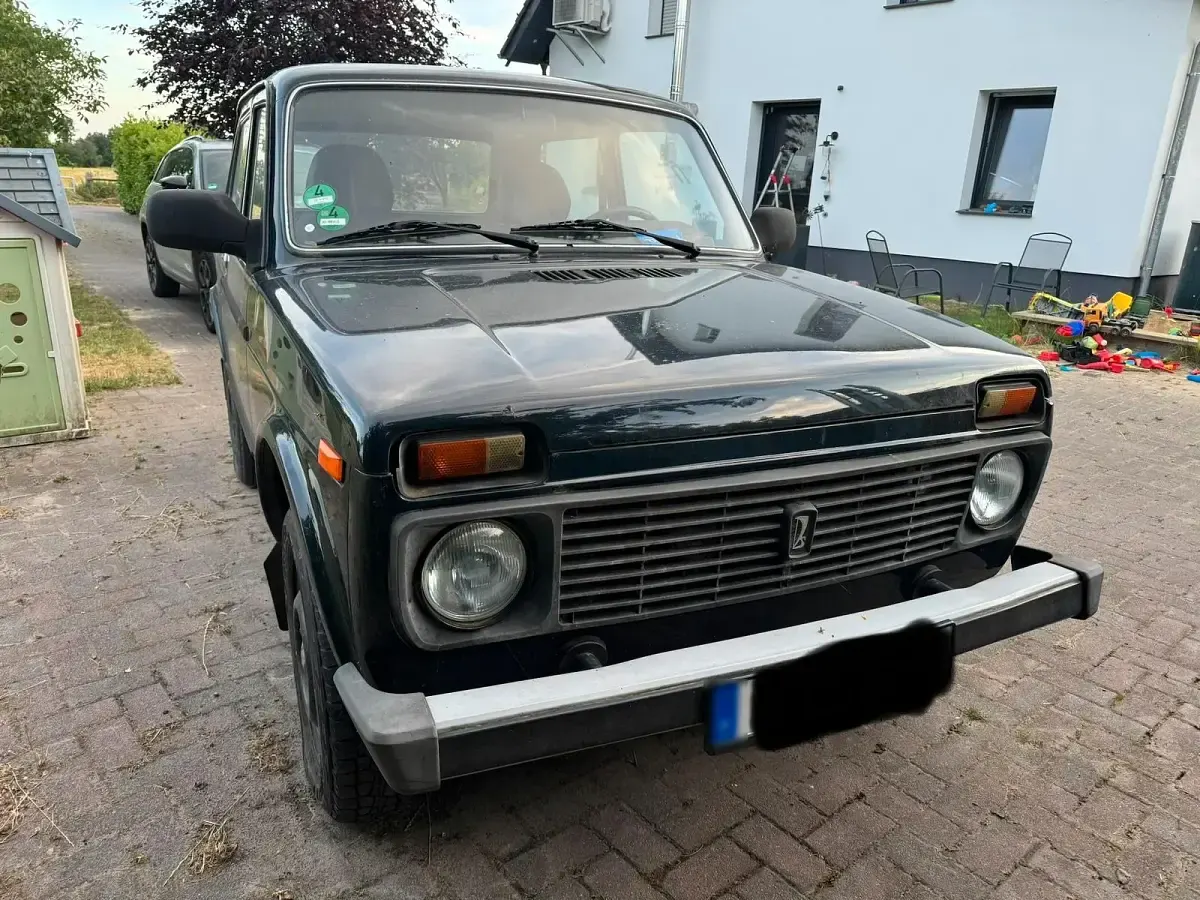 Gebraucht Lada Taiga 83 PS (61 kW) 2014 Grün SUV