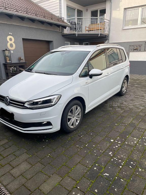 Gebraucht VW Touran Join 150 PS (110 kW) 2019 Weiß Van / Kleinbus