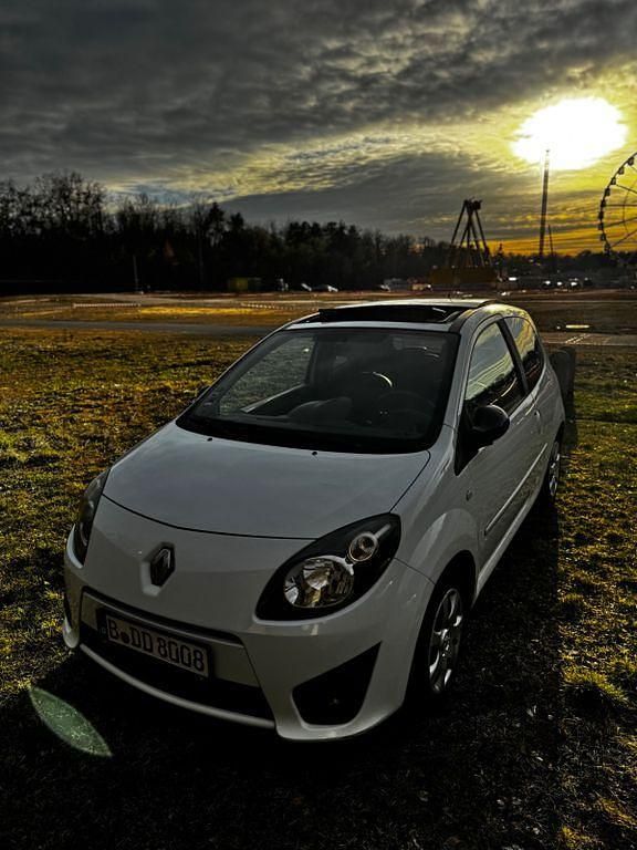 Gebraucht Renault Twingo Night&Day 75 PS (55 kW) 2009 Weiß Kleinwagen