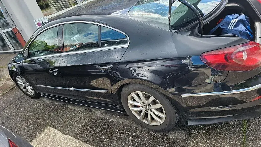 Gebraucht VW Passat Individual 160 PS (117 kW) 2009 Schwarz Limousine