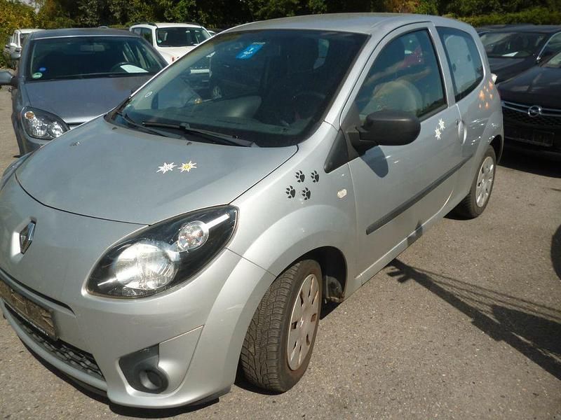 Silber Gebraucht 2011 Renault Twingo Authentique Kleinwagen | 950 € (Superpreis) - Bild 1/4