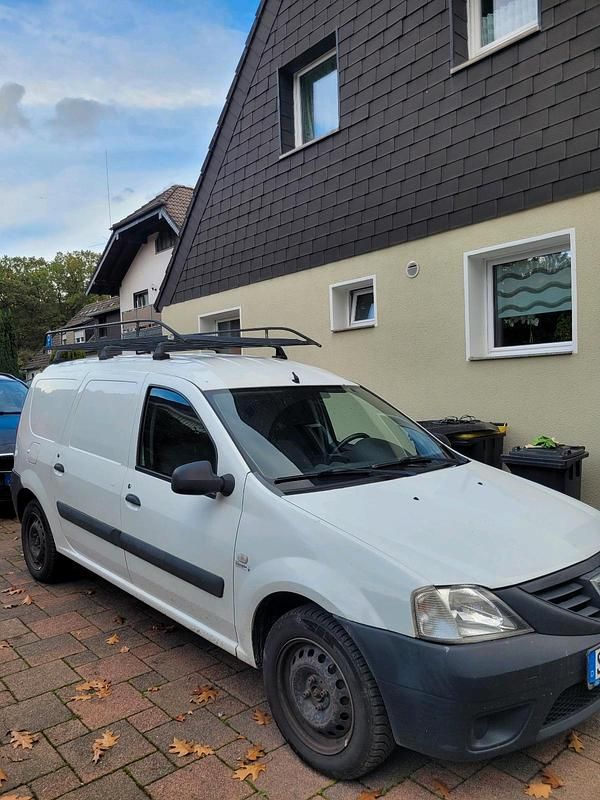 Weiß Gebraucht 2012 Dacia Logan Limousine | 1.750 € (Guter Preis) - Bild 1/4