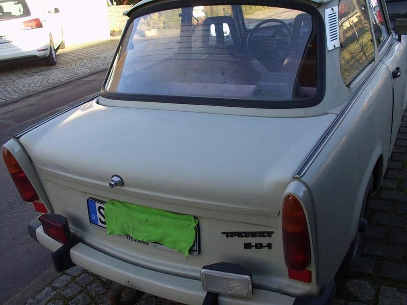 Gebraucht Trabant 601 26 PS (19 kW) 1989 Grau Kleinwagen