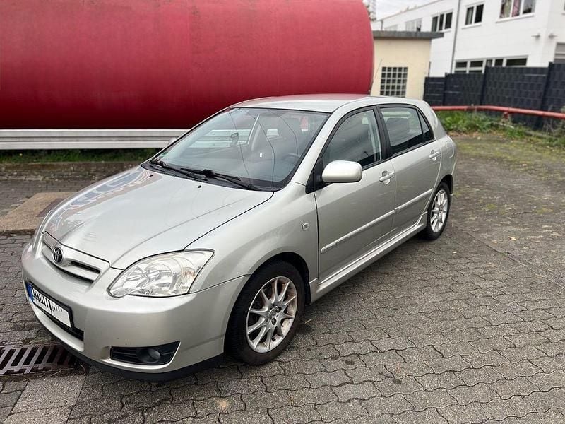 Silber Gebraucht 2007 Toyota Corolla Sol Limousine | 2.450 € (Etwas zu teuer) - Bild 1/4