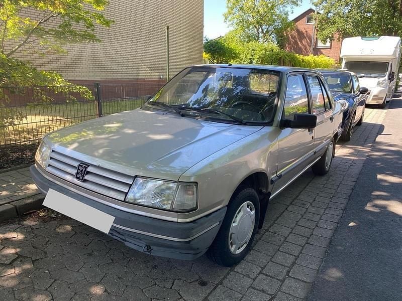 Gebraucht Peugeot 309 88 PS (64 kW) 1993 Gelb Kleinwagen