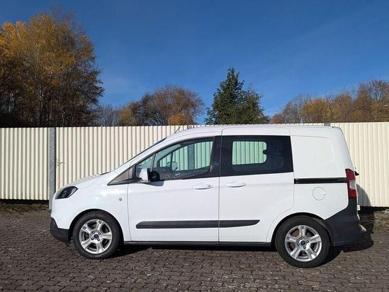 Gebraucht Ford Transit Trend 101 PS (74 kW) 2020 Weiß Van / Kleinbus