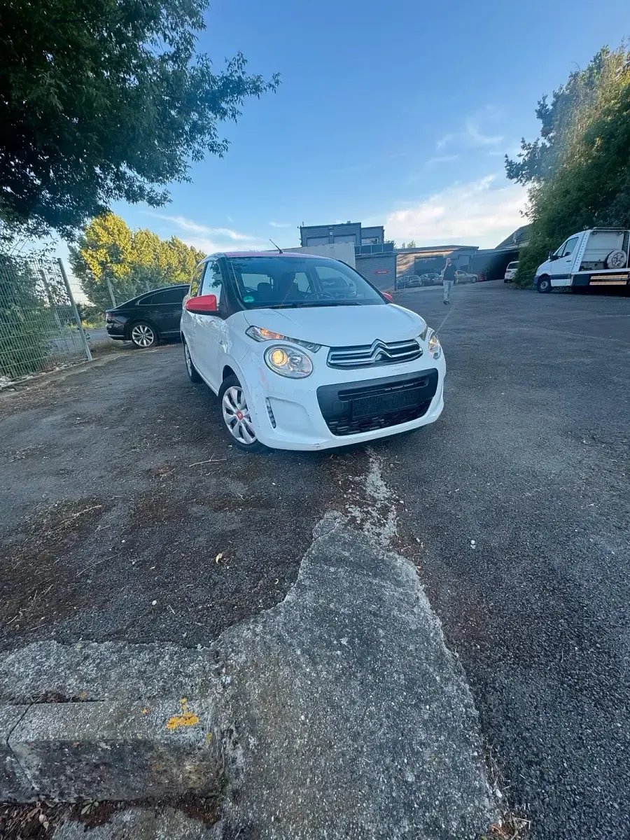 Gebraucht Citroën C1 69 PS (50 kW) 2016 Weiß Kleinwagen